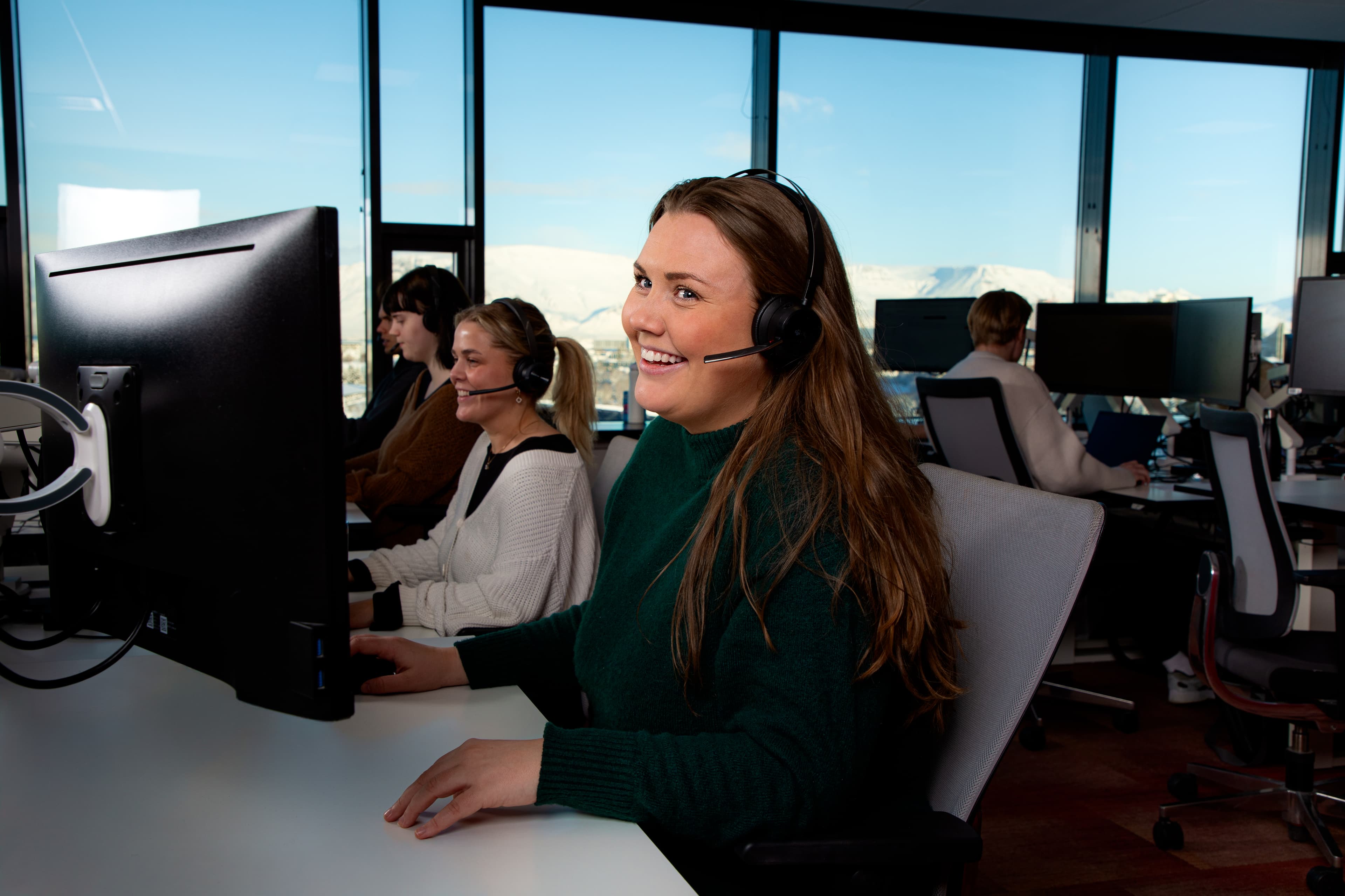 um_syn-01-simaver-Um Sýn - mynd 1 - símaver-img